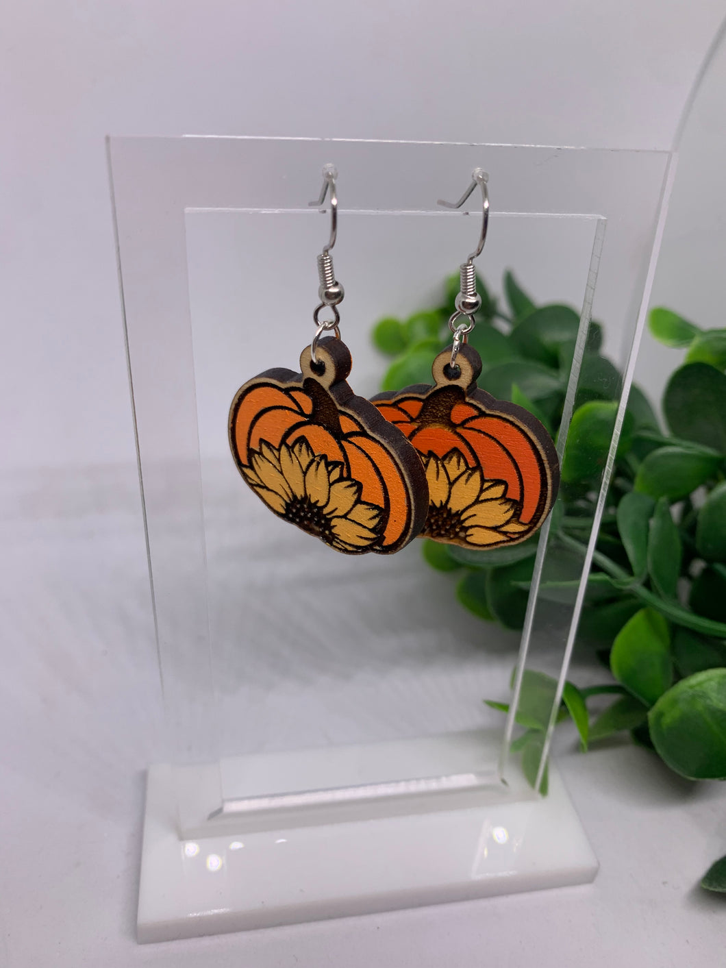 Wooden Pumpkins with Sunflowers Danglesi