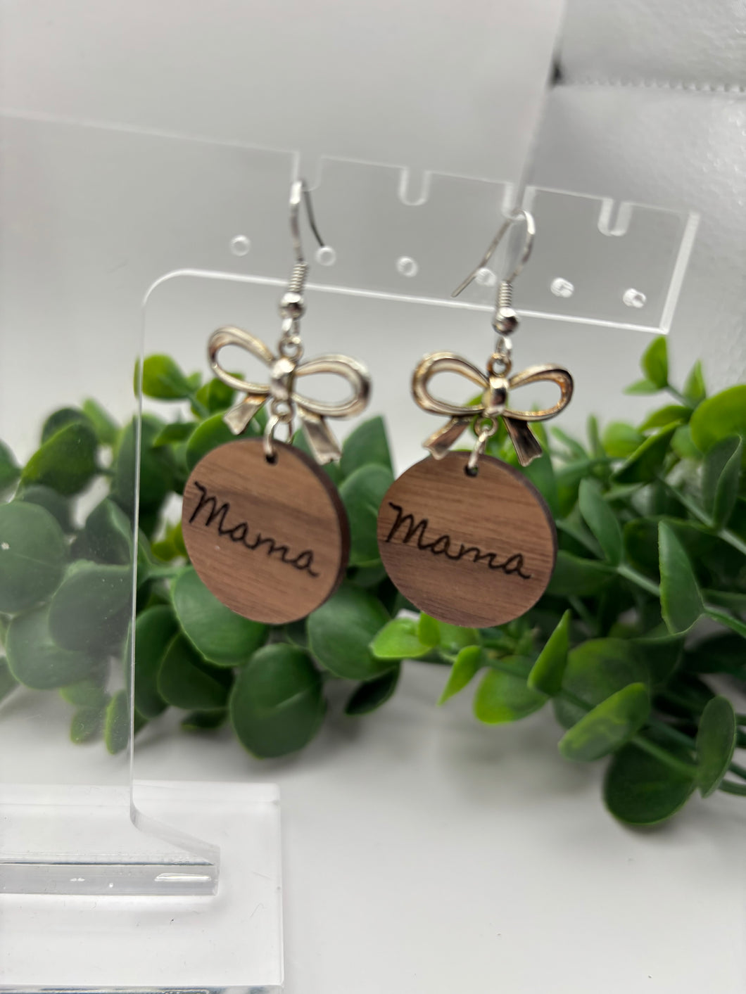 Wooden Mother’s Day “Mama” Walnut Circle Dangle with Metal Bow Connectors
