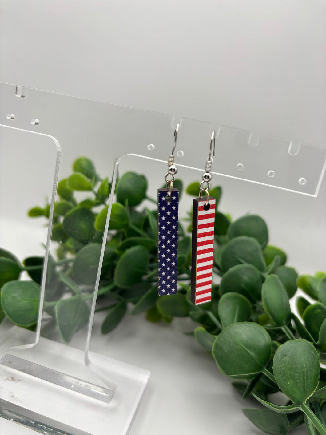 Wooden Printed Red White Blue Fourth of July Patriotic Stars and Stripes Bar Dangles