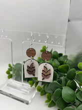 Load image into Gallery viewer, Wooden Arch with Leaf Dangles-Multiple Variations
