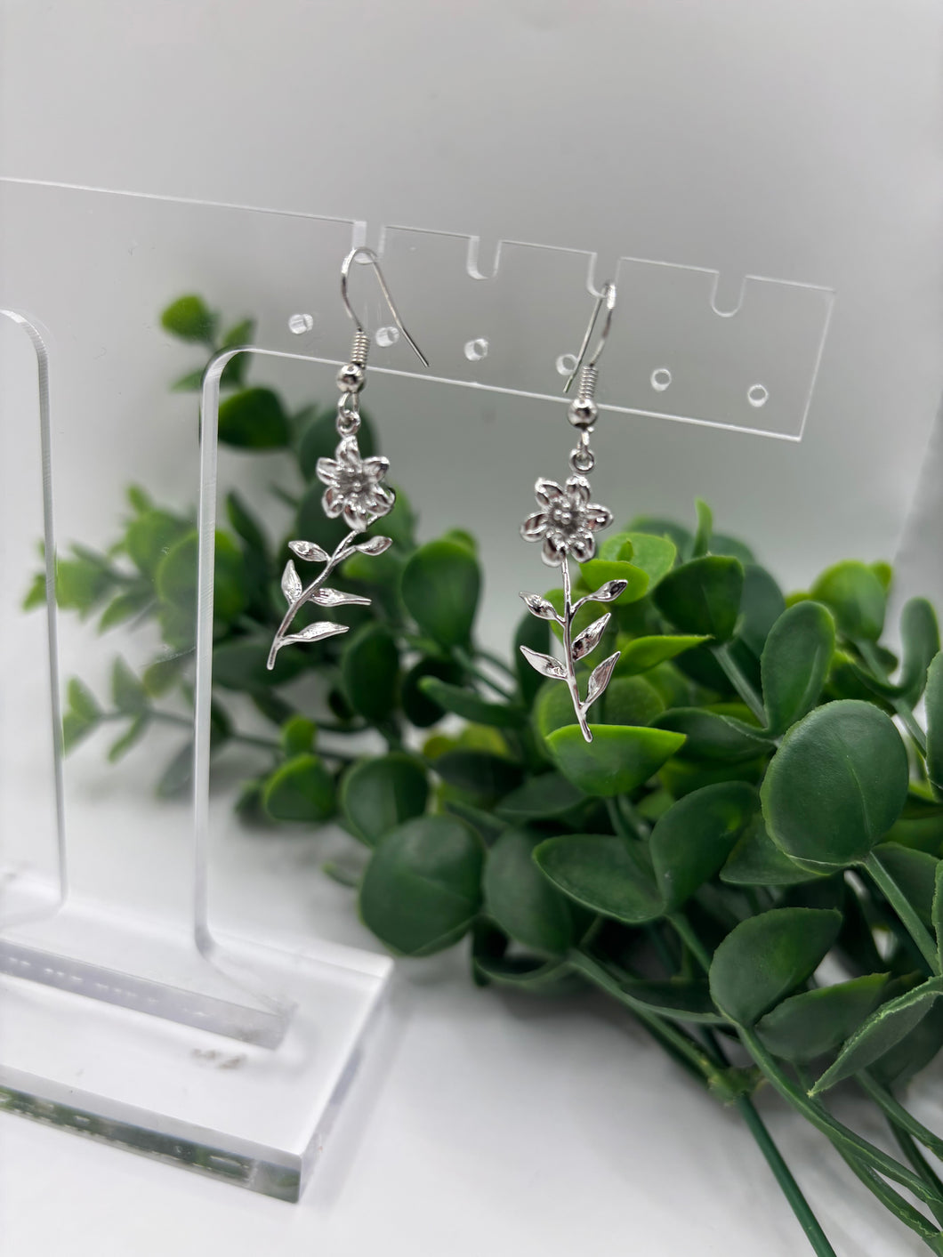 Metal Silver Flower Dangle Earring 3-dimensional