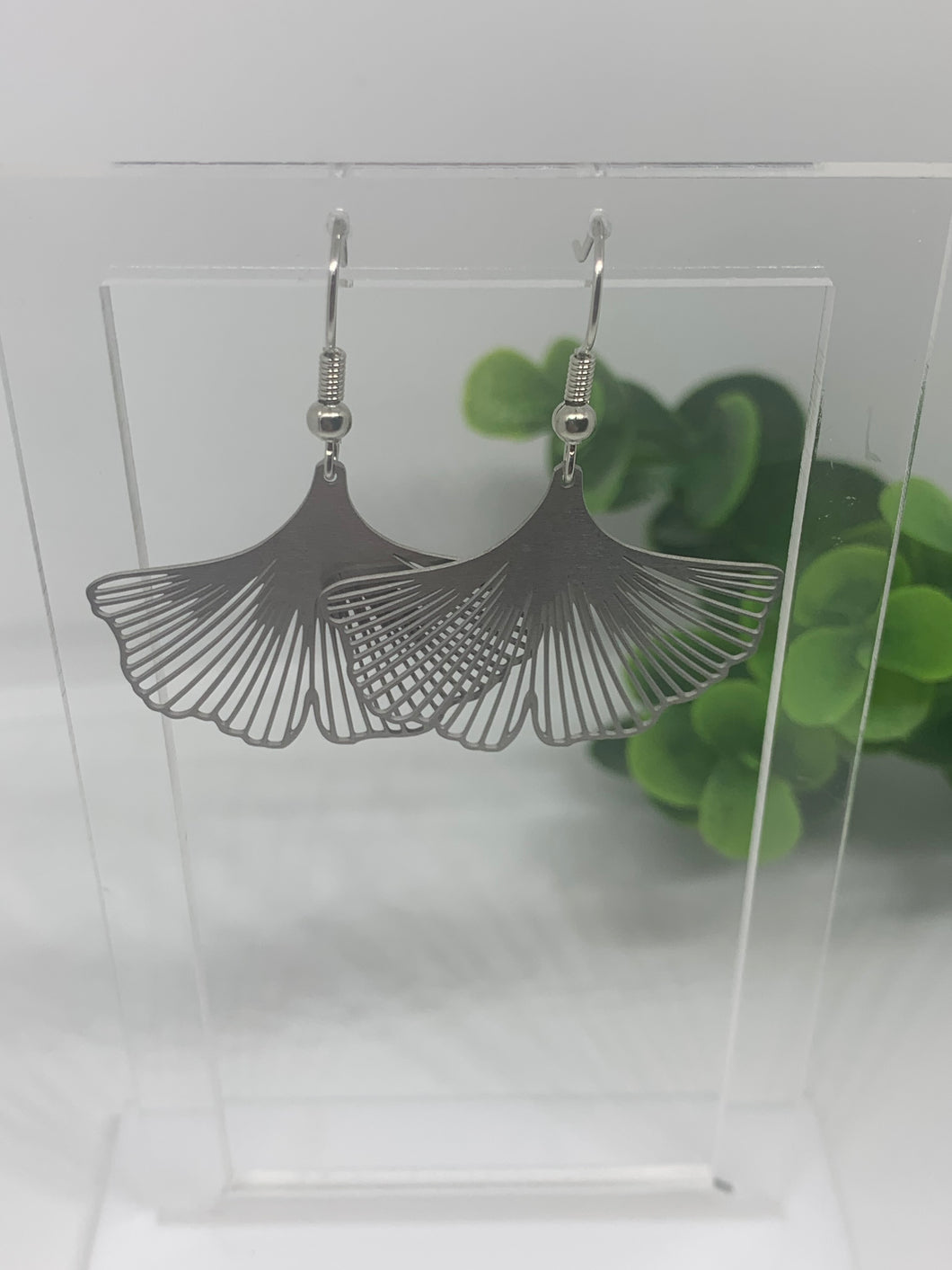 Metal Laser Cut Gingko Leaf Dangle Earrings